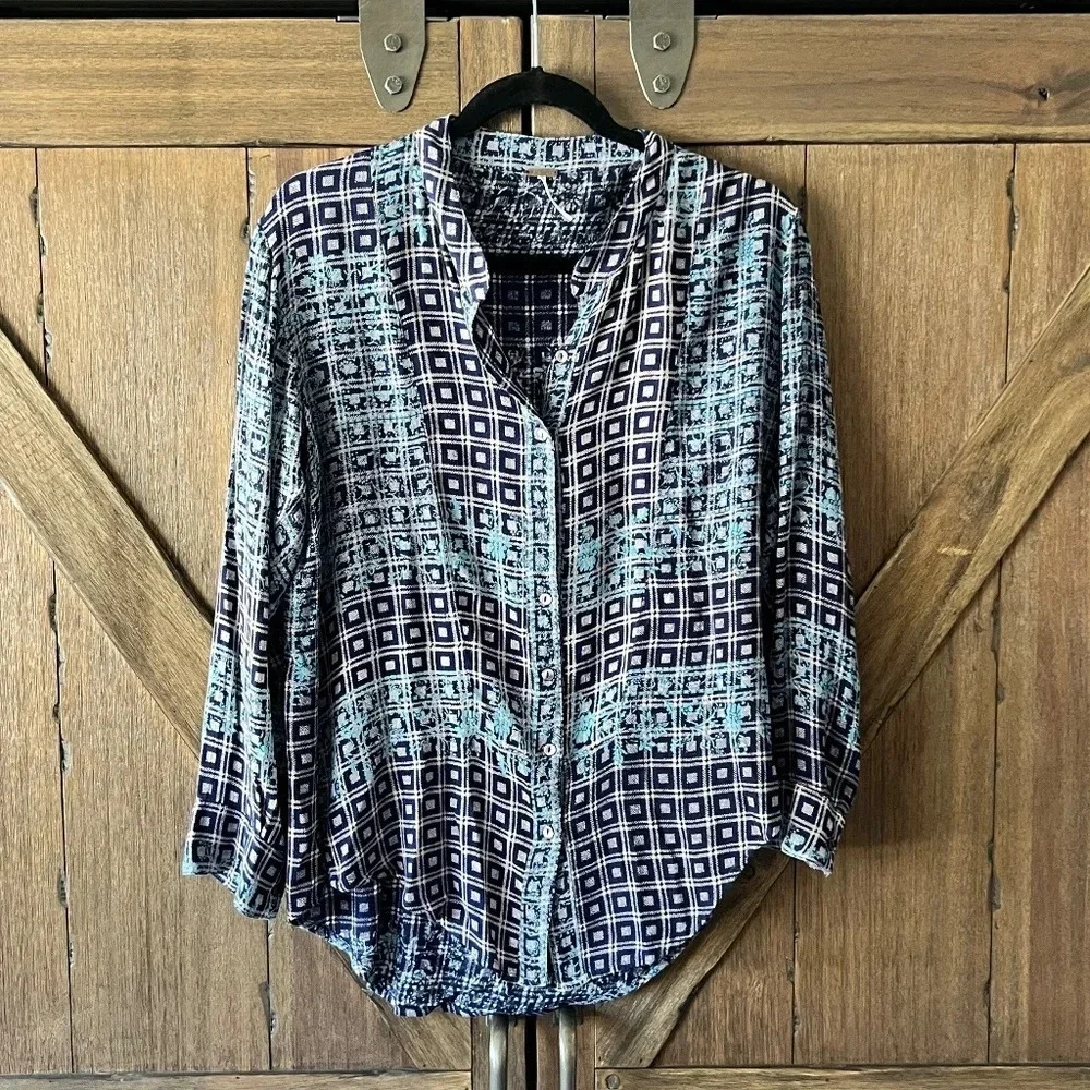 Free People Caravan Printed Blue Shirt Size XS EUC